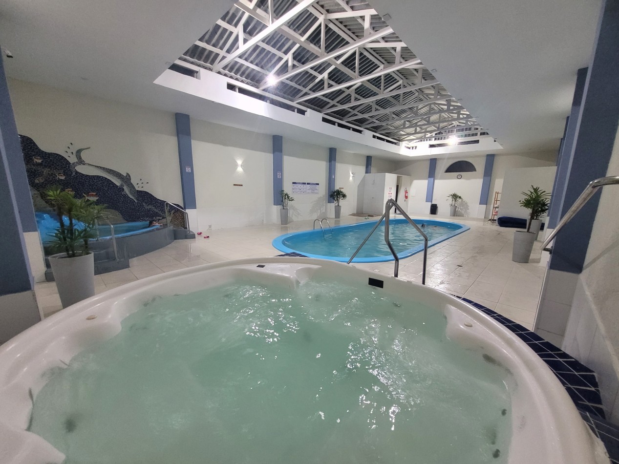 DEPARTAMENTOS FRENTE AL MAR - PILETA CLIMATIZADA - QUINCHO - JUEGOS PARA NIÑOS - SOLARIUM -