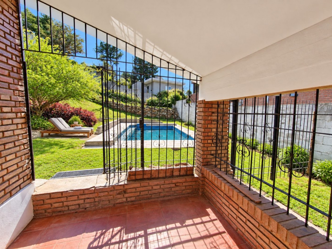 CASA 2 DORMITORIOS - QUINCHO - PILETA EN Bo LA QUINTA