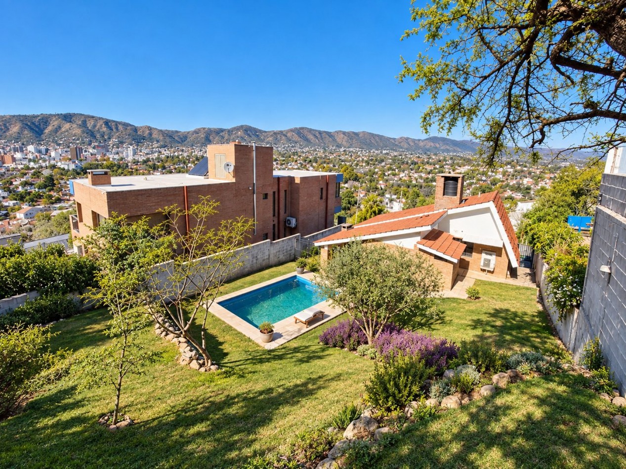 CASA 2 DORMITORIOS - QUINCHO - PILETA EN Bo LA QUINTA