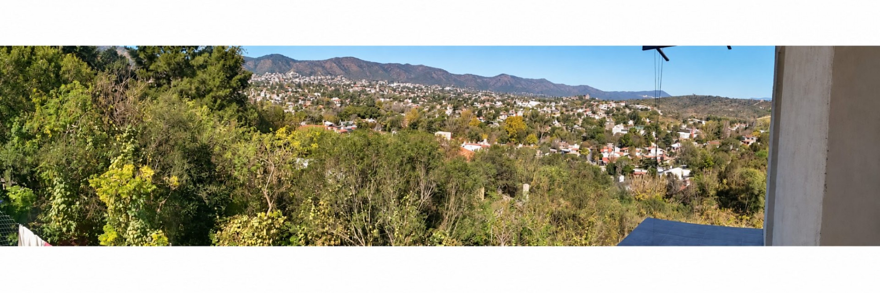 2 CASAS EN VENTA EN MISMO TERRENIO CON PILETA, QUINCHO, COCHERA, GALERIA! 
