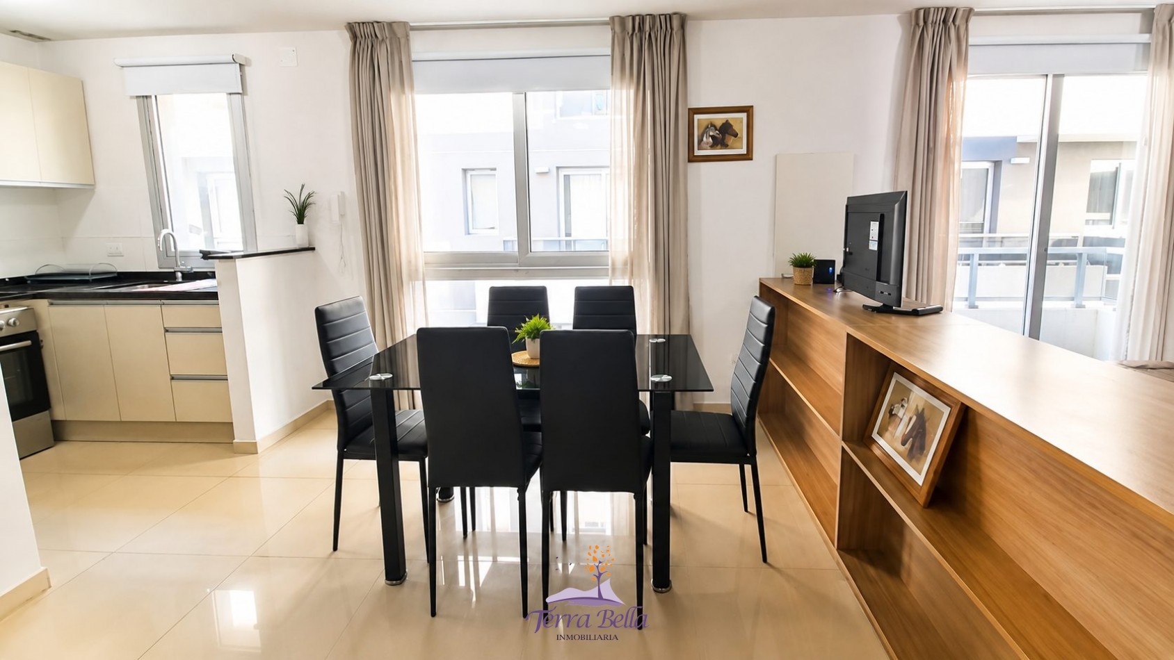 DEPARTAMENTO PARA 4 PERSONAS - CENTRICO-PILETA-TERRAZA-COCHERA-GIM-JUEGOS