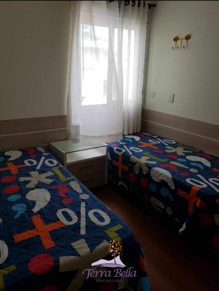 DEPARTAMENTO PARA 8 - PISCINA - A 150 METROS DEL MAR - CACHOEIRA